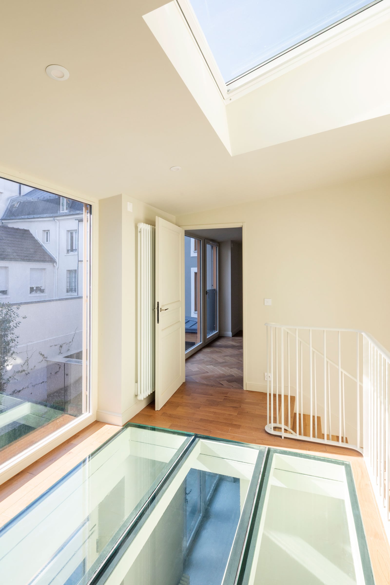 RESTRUCTURATION 5 LOGEMENTS ET UNE BOUTIQUE