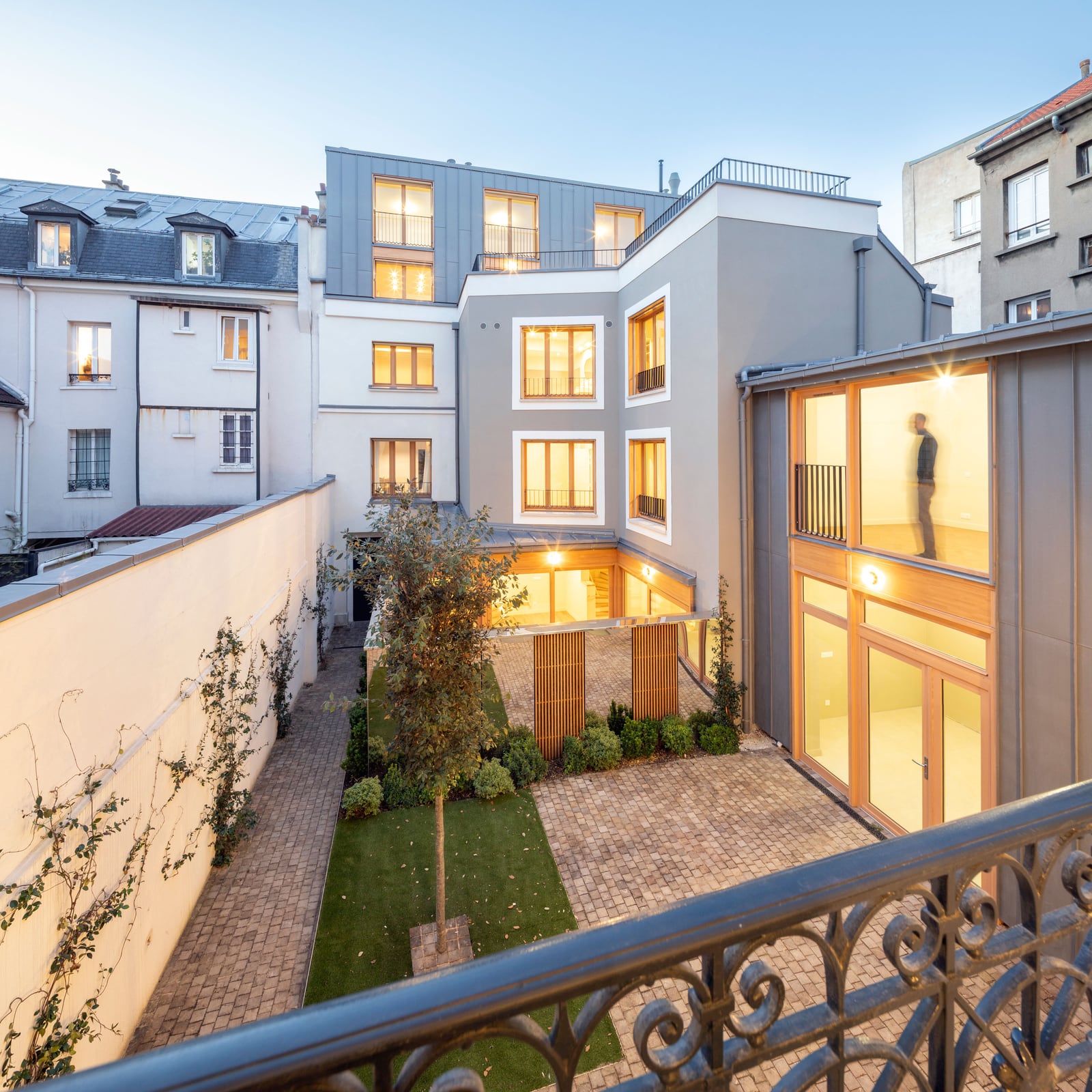 RESTRUCTURATION 5 LOGEMENTS ET UNE BOUTIQUE